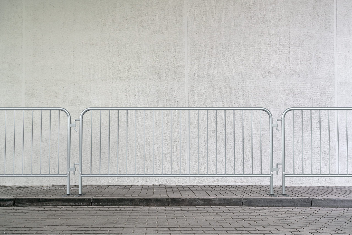 Trafford Industrial Angry Bull Barricades Metal Interlocking Steel Barricade (6.5 Ft. Economy, Light Weight & Pre-Galvanized, Flat Feet, Zinc Coated Steel, Set of 20)